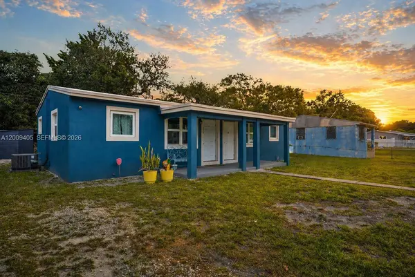 2113 NW 93rd St, Miami, FL 33147