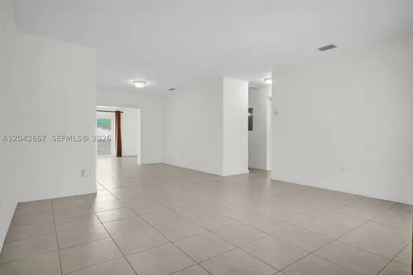 14375 Lake Candlewood Ct, Miami Lakes, FL 33014