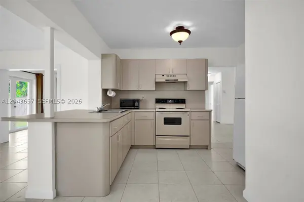 14375 Lake Candlewood Ct, Miami Lakes, FL 33014