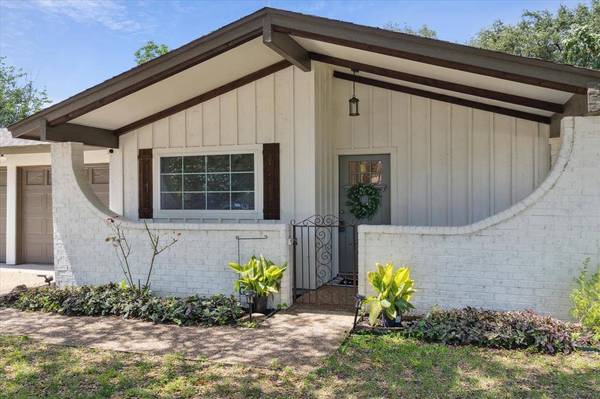4632 Ivanhoe Drive, Fort Worth, TX 76132