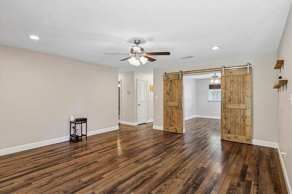 4632 Ivanhoe Drive, Fort Worth, TX 76132