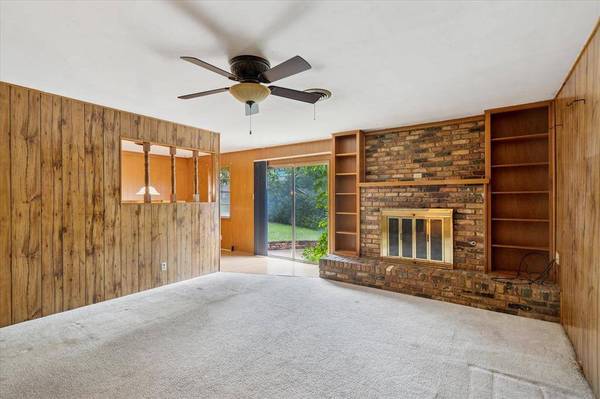 93 Regents Park, Bedford, TX 76022