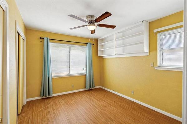 1353 Harrison Lane, Hurst, TX 76053