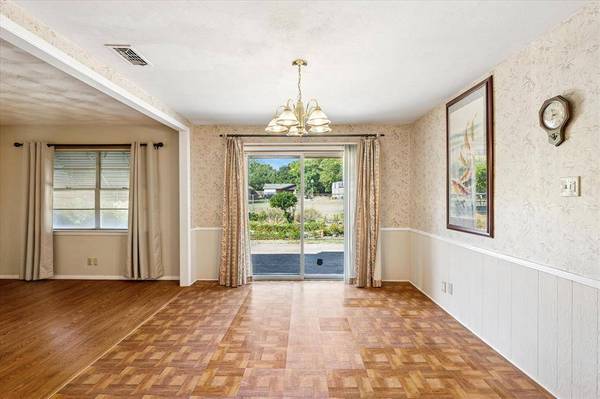 1353 Harrison Lane, Hurst, TX 76053