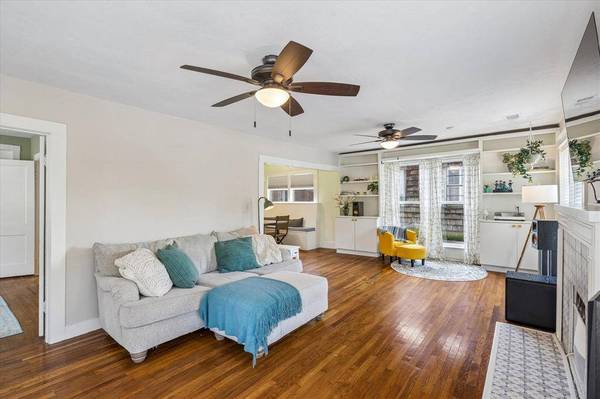 3821 W 5th Street, Fort Worth, TX 76107