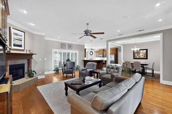 1115 Cresthaven Drive #13, Cedar Hill, TX 75104