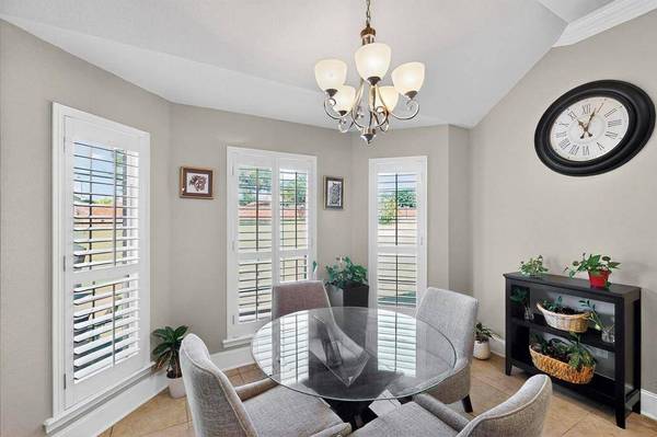 1115 Cresthaven Drive #13, Cedar Hill, TX 75104