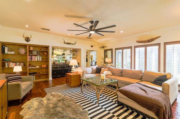 7728 Bantry Lane, Dallas, TX 75248