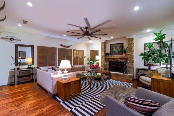 7728 Bantry Lane, Dallas, TX 75248