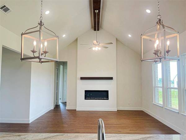 221 Olson Road, Waxahachie, TX 75167