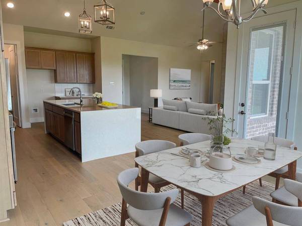 112 Aiden Drive, Waxahachie, TX 75165