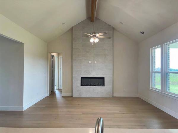112 Aiden Drive, Waxahachie, TX 75165