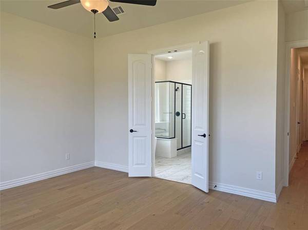 2441 Tyler Wade Trail, Waxahachie, TX 75167