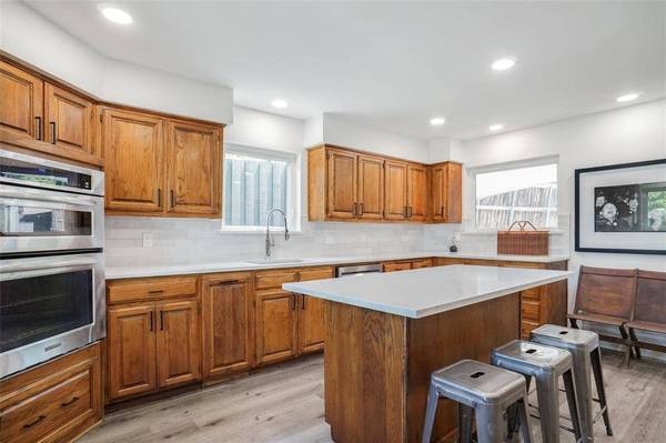 2900 Cambridgeshire Drive, Carrollton, TX 75007