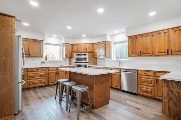 2900 Cambridgeshire Drive, Carrollton, TX 75007