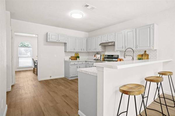 1408 Middleton Drive, Cedar Hill, TX 75104