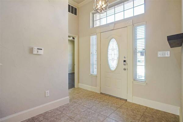 1854 Yorkshire Circle, Lewisville, TX 75067