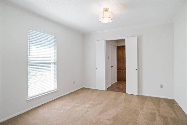 6412 Brook Meadow Drive, Mesquite, TX 75150