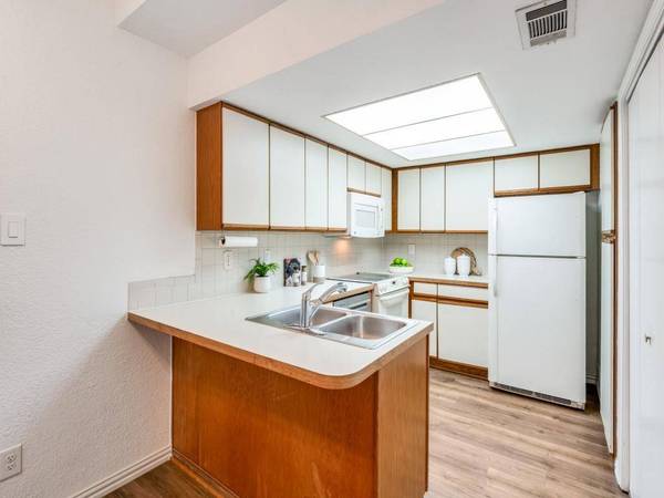 18040 Midway Road #189, Dallas, TX 75287