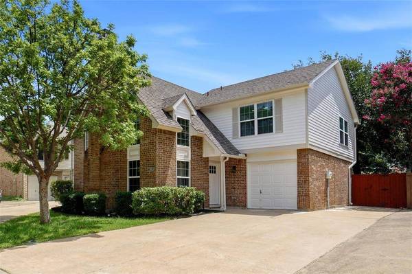 300 Lamesa Court, Irving, TX 75063