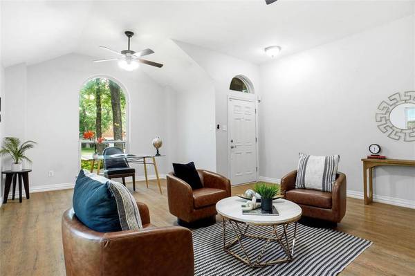 1378 Forest Creek Drive, Lewisville, TX 75067