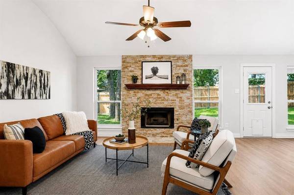 1378 Forest Creek Drive, Lewisville, TX 75067