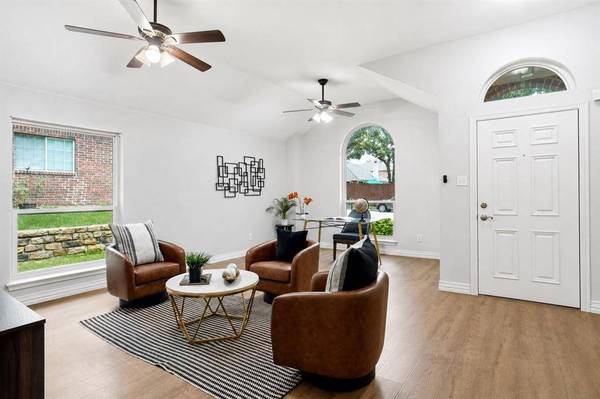 1378 Forest Creek Drive, Lewisville, TX 75067