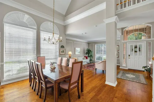 2655 Garden Ridge Lane, Arlington, TX 76006