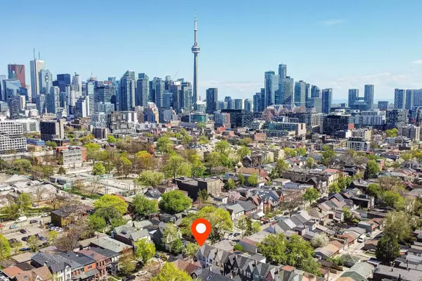 1 Andrews AVE, Toronto C01, ON M6J 1S2