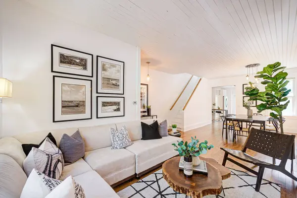 784 Markham ST, Toronto C02, ON M6G 2M5