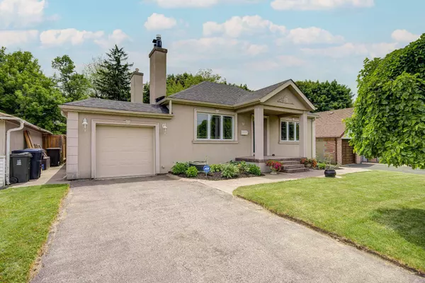 21 Martindale RD, Toronto E08, ON M1M 2B8