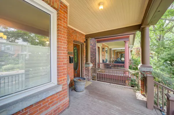 555 Markham ST, Toronto, ON M6G 2L6