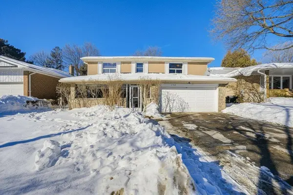 176 Cassandra BLVD, Toronto C13, ON M3A 1T3