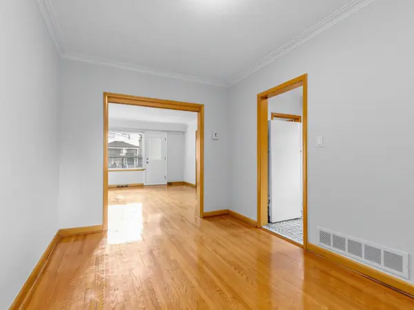 380 Glenholme AVE, Toronto C03, ON M6E 3E5