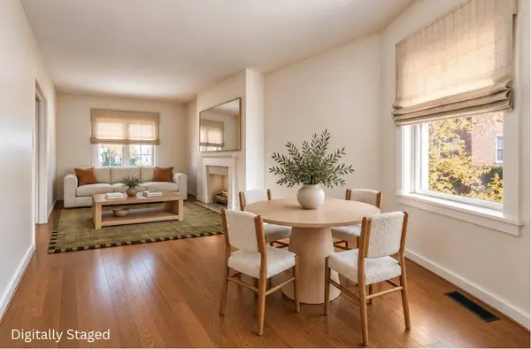 912 Manning AVE, Toronto C02, ON M6G 2X4