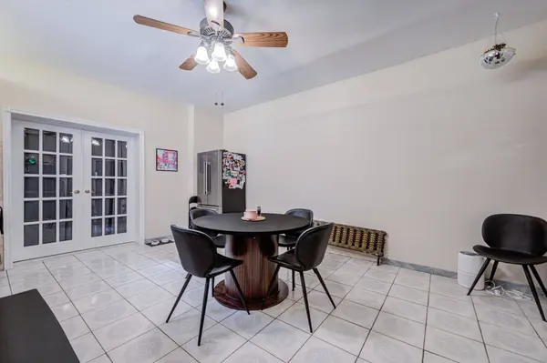 756 Euclid AVE, Toronto C02, ON M6G 2V2