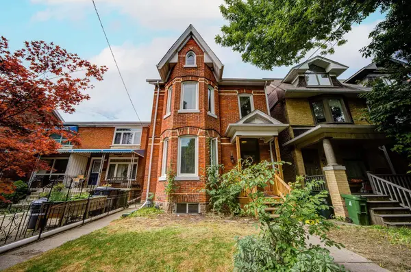 756 Euclid AVE, Toronto C02, ON M6G 2V2