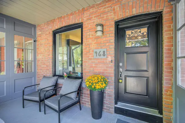 468 Markham ST, Toronto C01, ON M6G 2L3