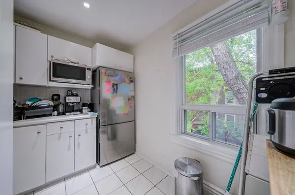 267 Albany AVE, Toronto C02, ON M5R 3C7