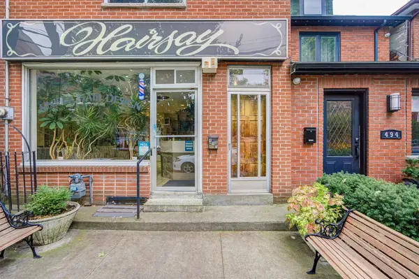 492 Manning AVE, Toronto C01, ON M6G 2V7