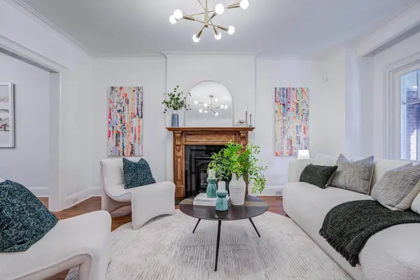 378 Durie ST, Toronto W02, ON M6S 3G4