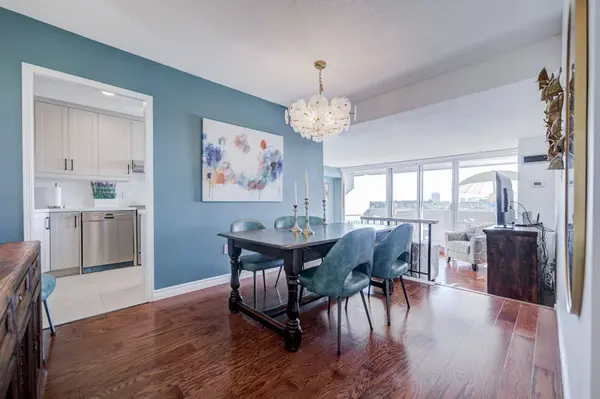 240 Scarlett RD #1612, Toronto W03, ON M6N 4X4