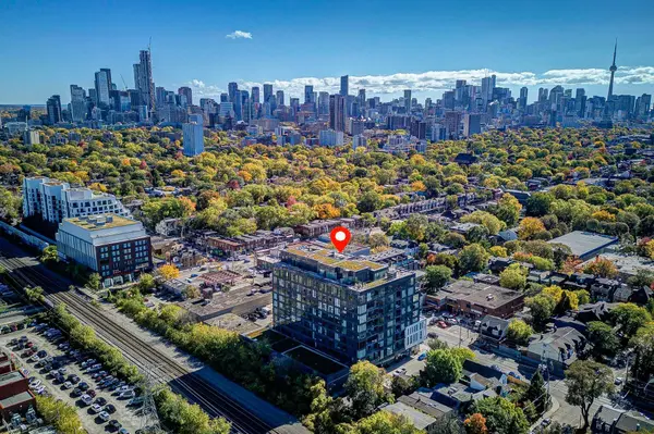 500 Dupont ST #PH01, Toronto C02, ON L9T 2X5