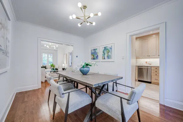 378 Durie ST, Toronto W02, ON M6S 3G4