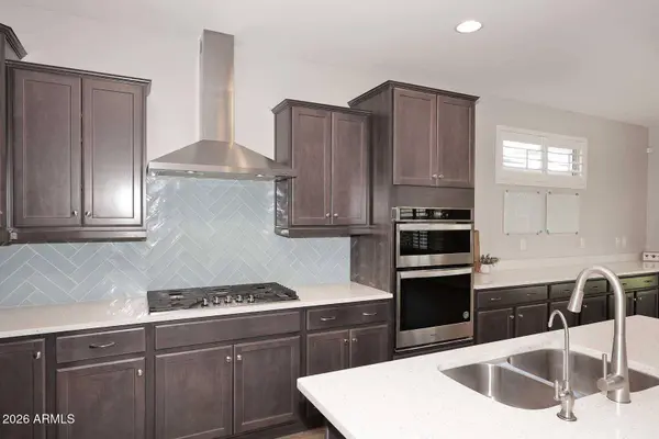 3136 E Tina Drive, Phoenix, AZ 85050
