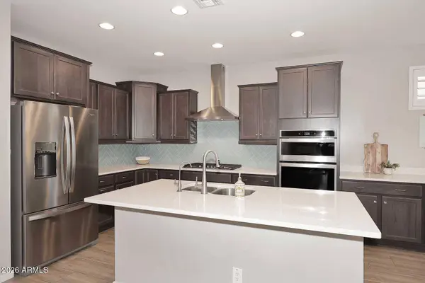 3136 E Tina Drive, Phoenix, AZ 85050