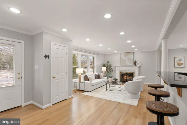 1114 ALDEN RD, Alexandria, VA 22308