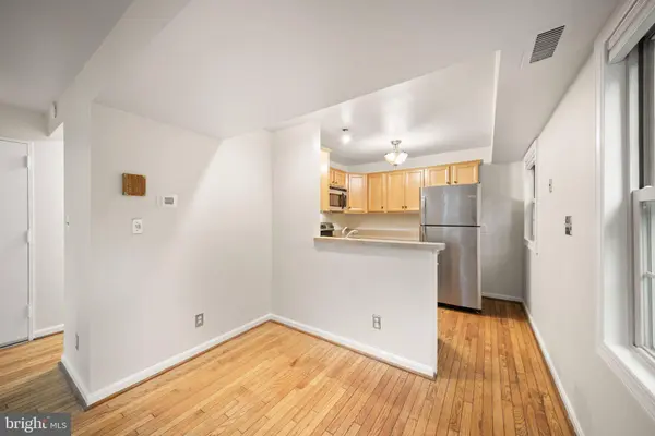 1311 E ABINGDON DR #4, Alexandria, VA 22314