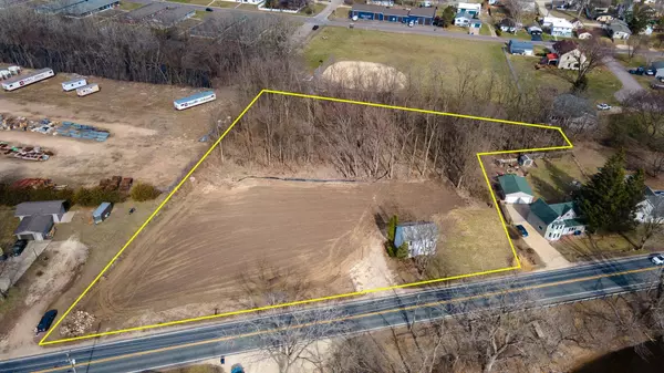 1626 Lakeshore Dr, Campbell, WI 54603