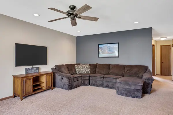 532 S 7th ST, La Crescent, MN 55947